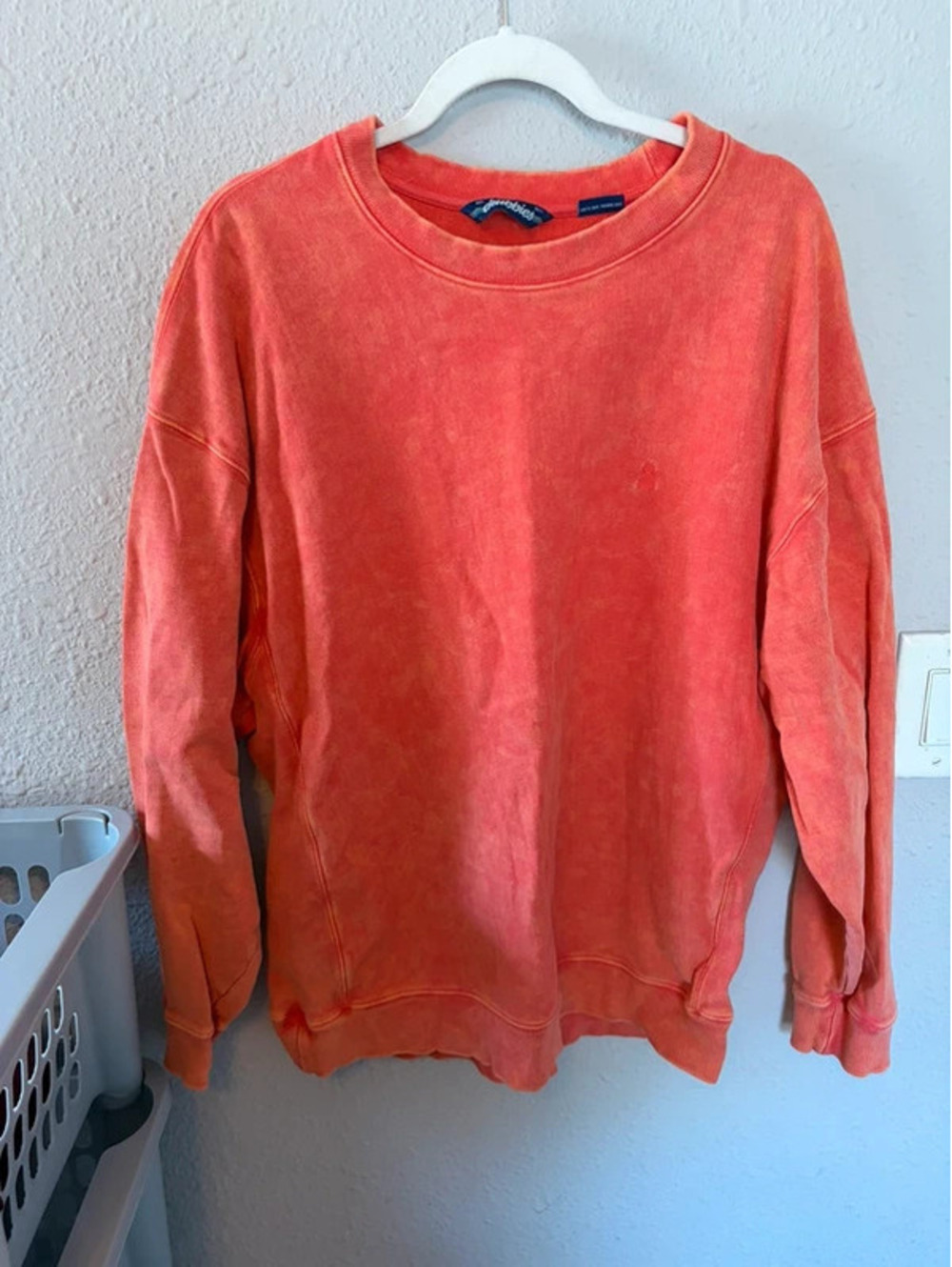 Men's Chubbies acid wash crewneck red/orange size M. Also have a blue one